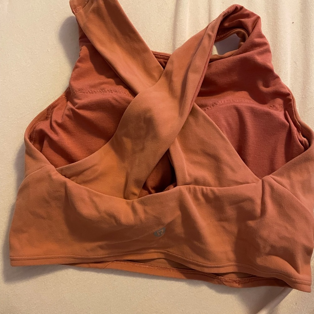 Lululemon sports bra. Size 6!